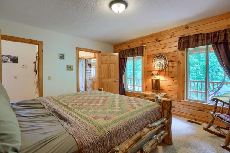 Sleepy Bear Cabin
