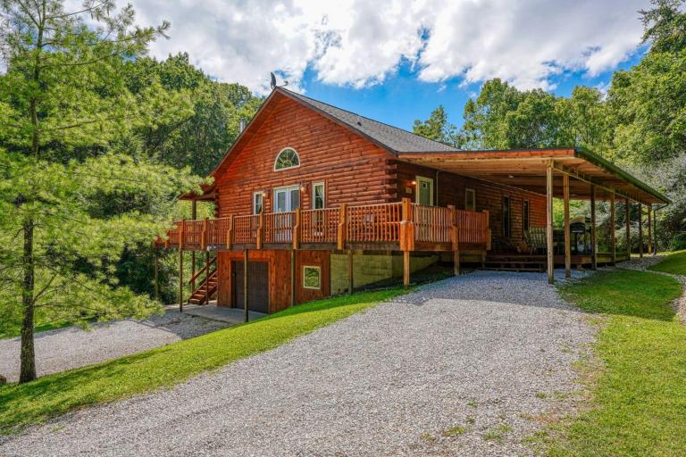 Sleepy Bear Cabin